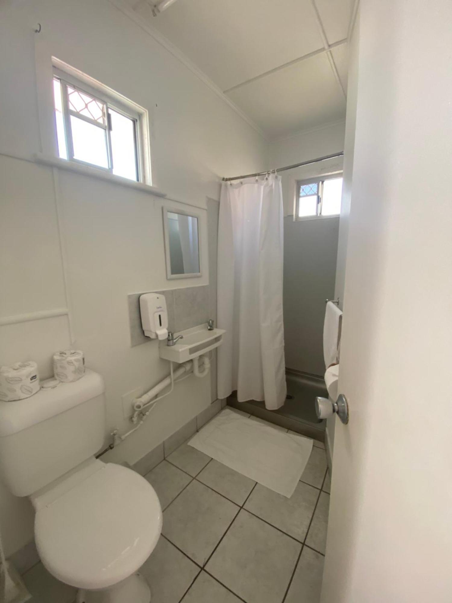 Civic Guesthouse Таунсвилл Экстерьер фото
